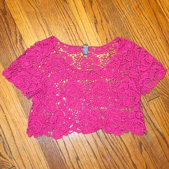 Charlotte Russe Tops - Lace Cropped Top